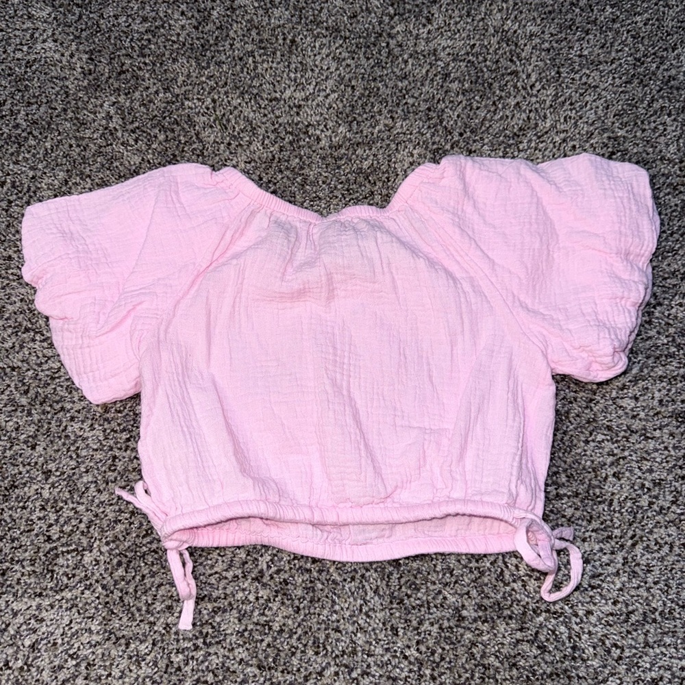 Old navy light pink puff sleeve top - Picture 2 of 5